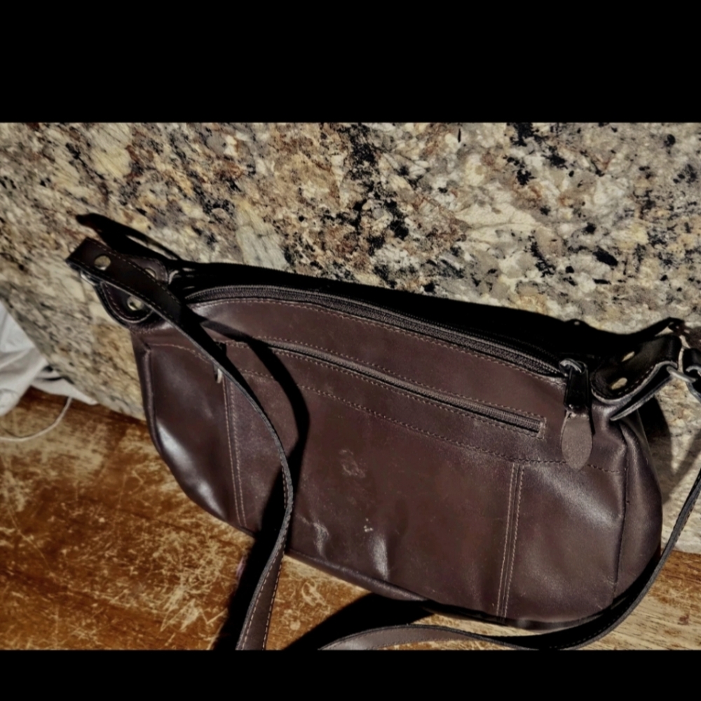 EMPRESS Vintage Womens Handbag. Leather. Compartments Zipper.